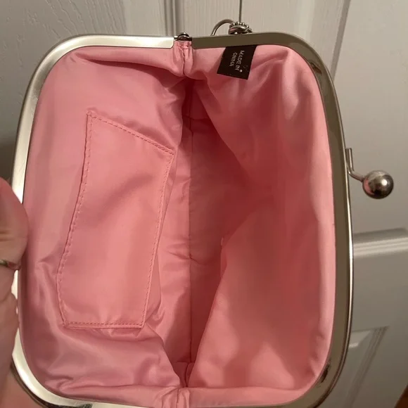 Coach wristlet - Picture 2 of 2